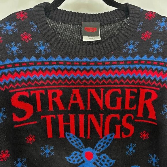 Stranger Things Blue and Red Knit Winter Sweater Size L - Picture 3 of 4